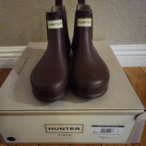 Hunter Burgundy Norris Chelsea Boots